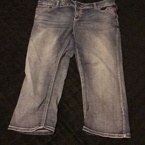 Maurice’s Capris
